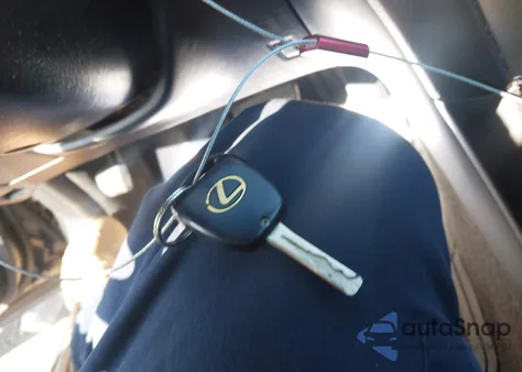 2005 Lexus Es 330 из США, поврежденный, VIN JTHBA30G055074452